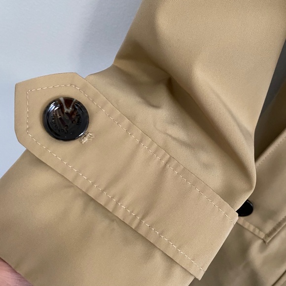 Calvin Klein Lightweight Women’s Jacket - Picture 7 of 8